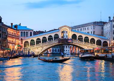 Rialto bridge at night