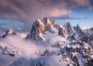 Snow peaks winter wonders