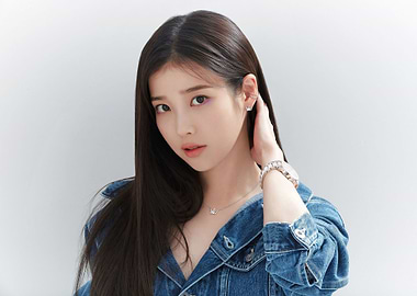 iu pose