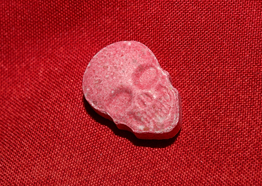 Red skull ecstasy pills