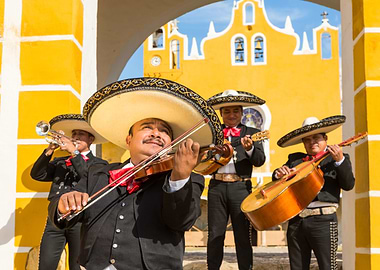 The four mariachis