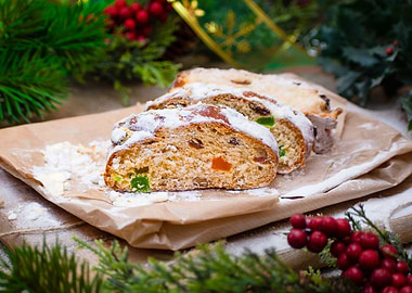Stollen Christmas bread