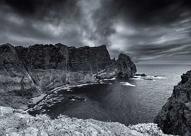Madeira, Black and White