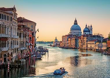Early Morning In Venice