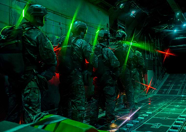 Paratroopers disembark