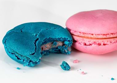 blue pink macaroons