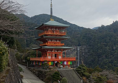 Nachi Pagoda