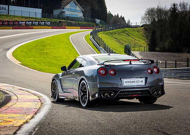 Nissan gt r