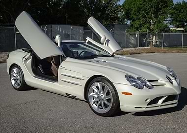 Mercedes Benz SLR