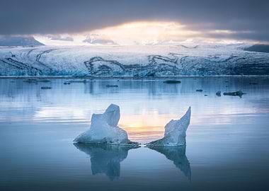 Glacier Lagoon Calm Sunset