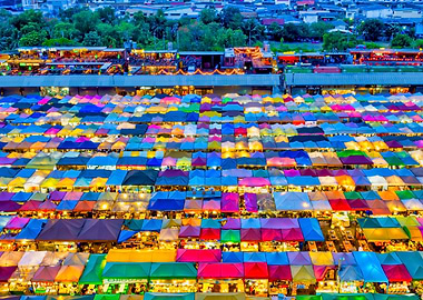 New Rot Fai Train Market