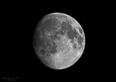 Waxing gibbous moon