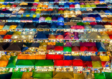 New Rot Fai Train Market