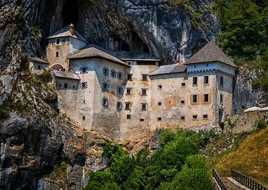 Predjama Castle