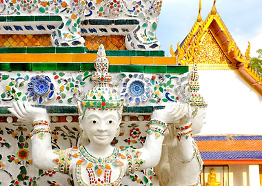 Details of Wat Arun