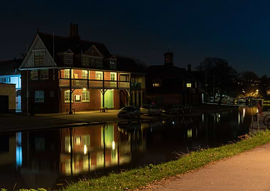 Night view on Cam River