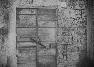 Door old wooden abandoned