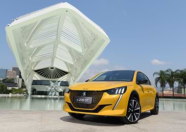 Peugeot e208 GT