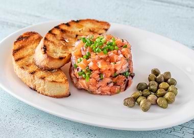 Salmon tartare