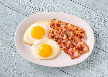 Fried eggs with bacon