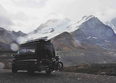Campervan in Canada nature