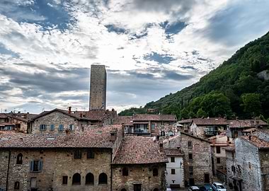 Gubbio corners