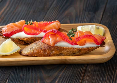 Salmon gravlax sandwich