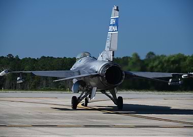 F16 Taxi for take off