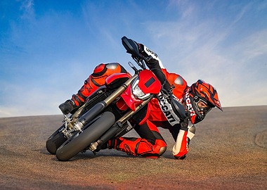 Hypermotard 698 Mono