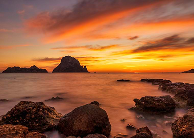 Ibiza sunset es vedra calm