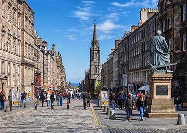 Royal Mile In Edinburgh