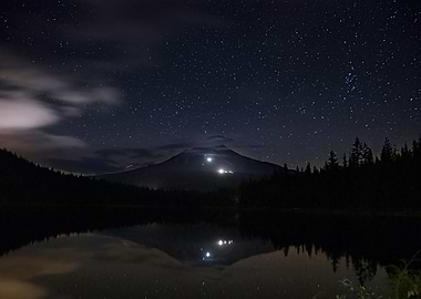 Trillium Lake and Mt Hood