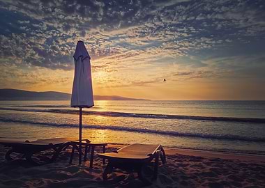Sunrise at the sea