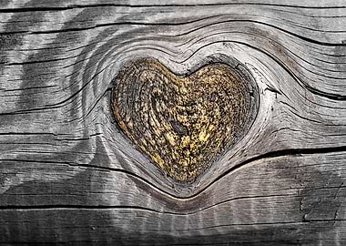 heart on wood planks backg