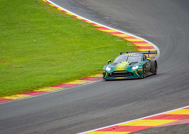 Aston Martin race opener