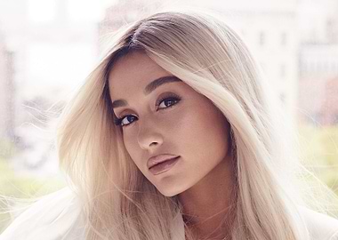 Ariana Grande Portrait