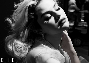 Selena Gomez Elle Magazine Cover