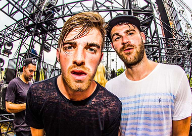 The Chainsmokers