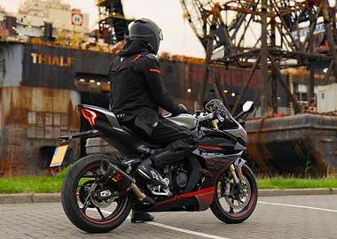 Motorcycle cfmoto 450sr ata oil rig , red