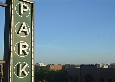 VIN Hotel Park Sign