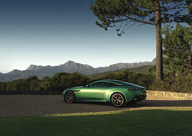 Aston Martin DBS Superleggera