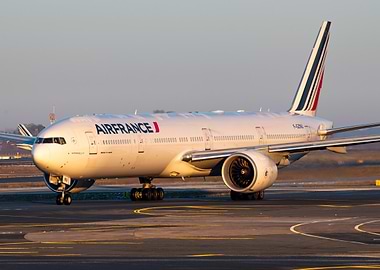 Air France Boeing 777 taxiing