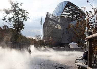 Fondation Louis Vuitton with Fog