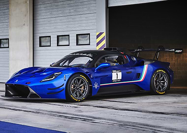 Maserati MC20 GT2 Race Car