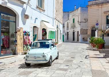Fiat 500 in Italian Town