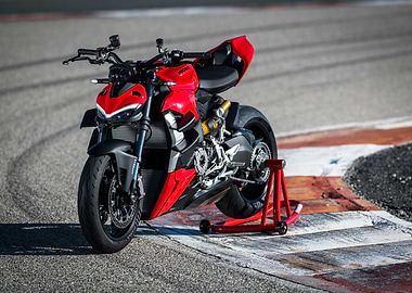 Red Ducati Streetfighter V4