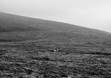 Lonely Cabin on a Hill, Villingardalsfjall Fær Øer