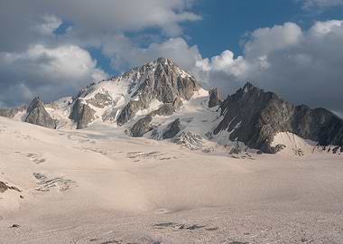 Aiguille du Chardonnet, Massif du Mont-Blanc