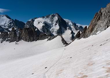 Snowy Mountain Peak (Mont Blanc)