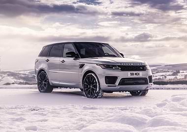 Silver Range Rover in Snow